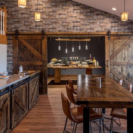 River District Hotel Prairie du Chien Bagian luar foto